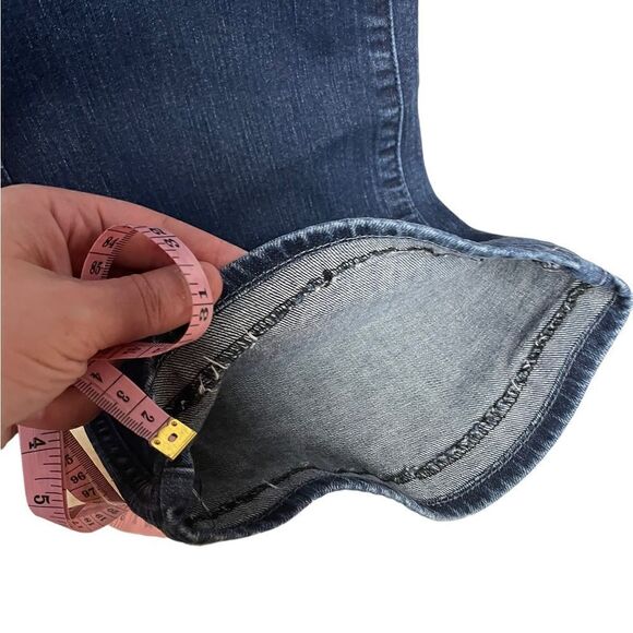 7 For All Mankind 30” Bootcut - Picture 6 of 8